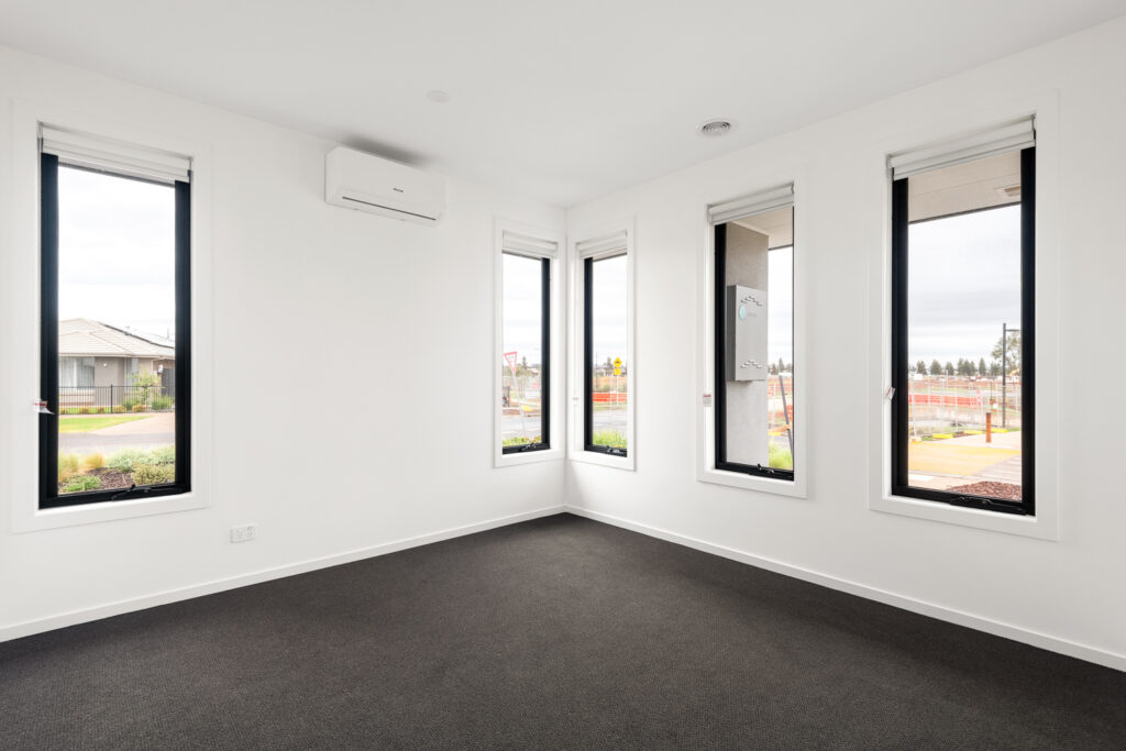 2 Broadleaf Boulevard Image