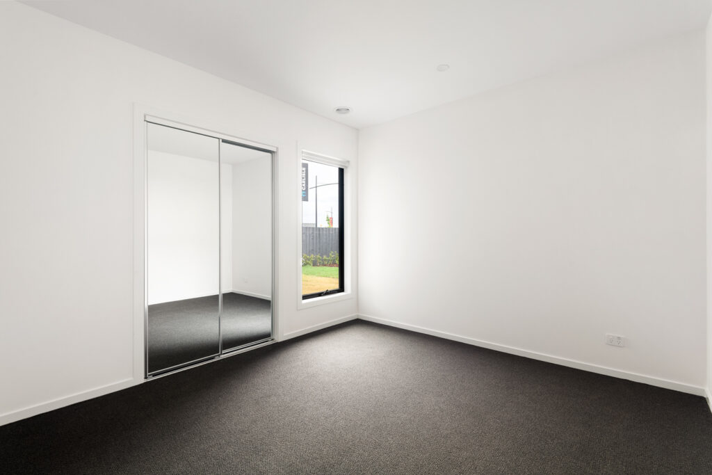 2 Broadleaf Boulevard Image