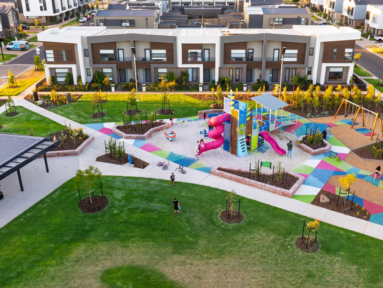 The newest neighbourhood park in Central Quarter has come to life!